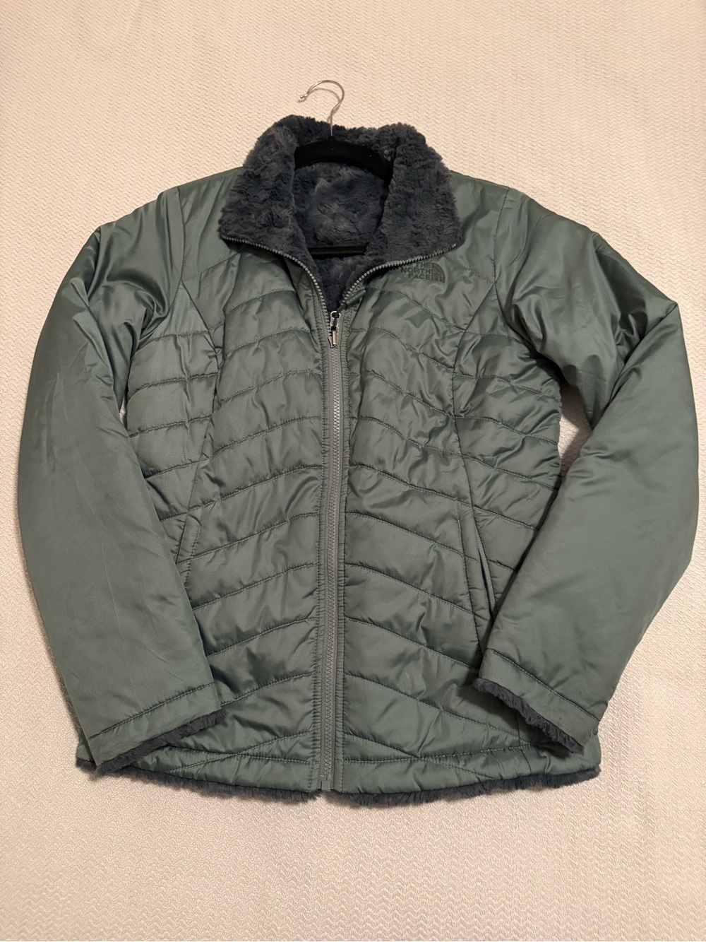 The North Face Men's Sage Green Quilted Puffer Jacket with Sherpa reversible
